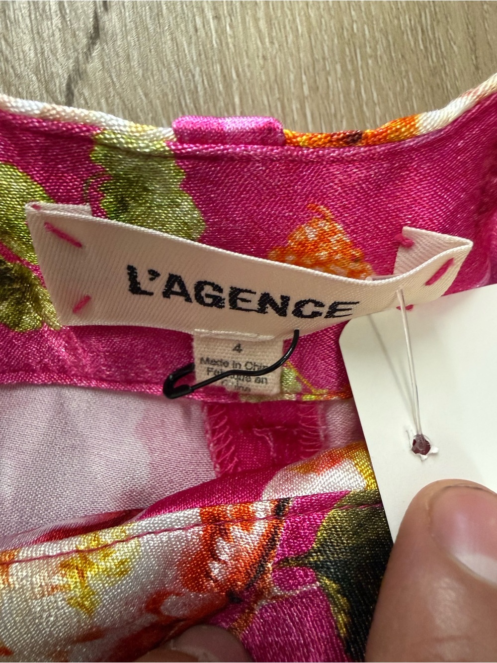 L'AGENCE Pink Floral Satin Pilar Wide Leg Pants Sz 4 - Picture 4 of 4